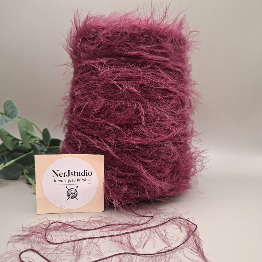 „Žolytės“ siūlai – pūkuoti bordo CUT (100 g)