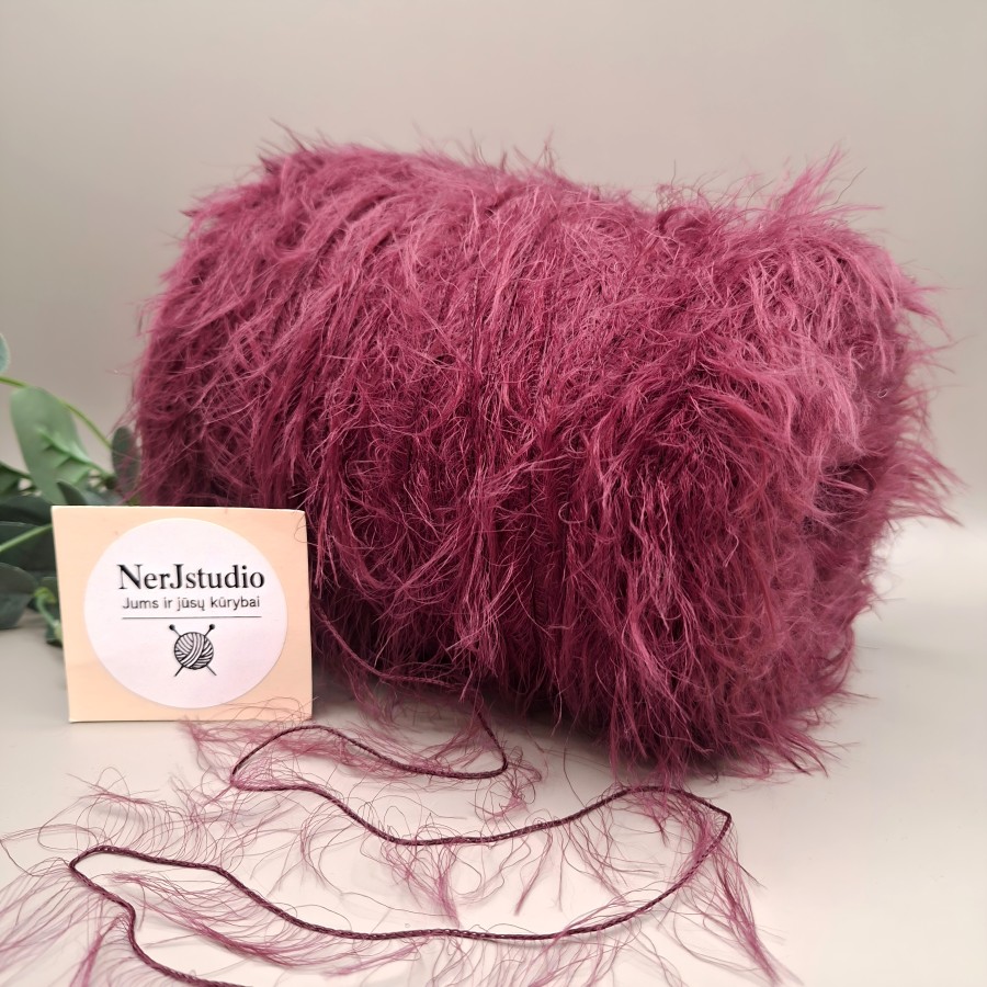 „Žolytės“ siūlai – pūkuoti bordo CUT (100 g)